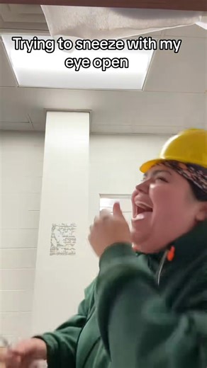 Try to sneeze with eye open 😂 #funny #fail #trynottolaugh #fyp #fblifestyle | FunniesLaughs