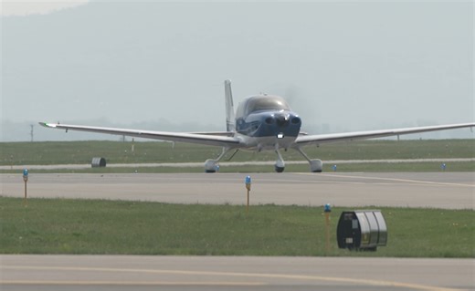 CNN WIRE — Cirrus demonstrates self-landing airplane: VIDEO