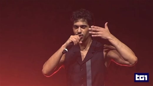 87K views · 2.1K reactions | Il tour europeo di #Mahmood. Dopo Londra, Parigi e Amsterdam, tocca a Bruxelles. #Tg1 Marilù Lucrezio | Tg1 | Facebook