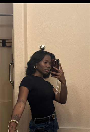 Silk Press Struggles for Mermaid-Inspired Hair