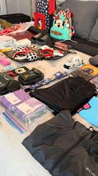 🎄 Packing for a Disney Christmas Vacation! #katslivnlarge