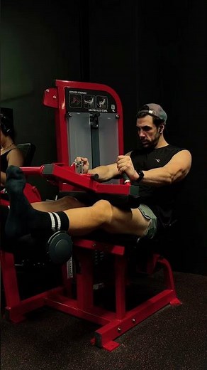 Curl Femoral en máquina (sentado o tumbado) / Leg Curl (Seated or Lying Machine)