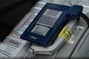 Alaska Airlines debuts digital bag tags that don't come cheap - The Points Guy