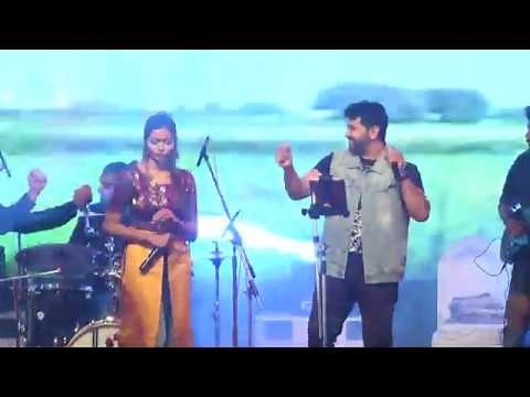 Avadhut Gupte and Juilee Joglekar Performance of Singing in Third Bell Entertainment Event in Pune