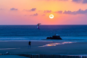 ≫ Dónde practicar Kitesurf en España: Las 20 mejores playas