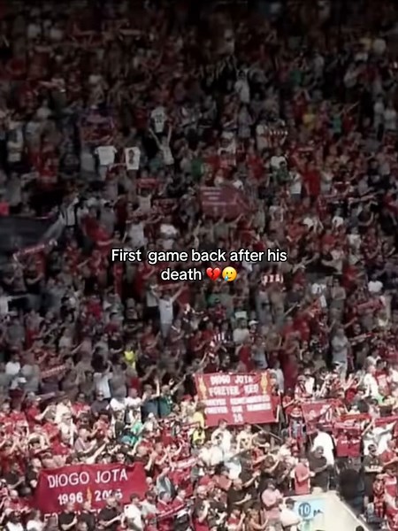 Liverpool's Tribute: Minute Silence for Jota & Silva