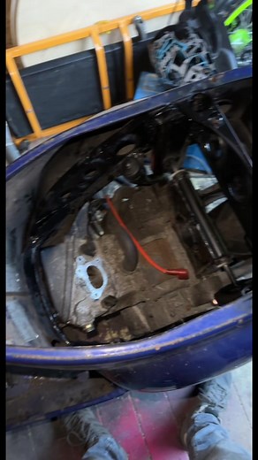 125cc ➡️500cc build taking shape with the engine in now just need reinforcing. #mopedbuild #custommisfit #500cc #mopedtuning #bikerbuild #fyp #fypシ ##foryou##rebuild