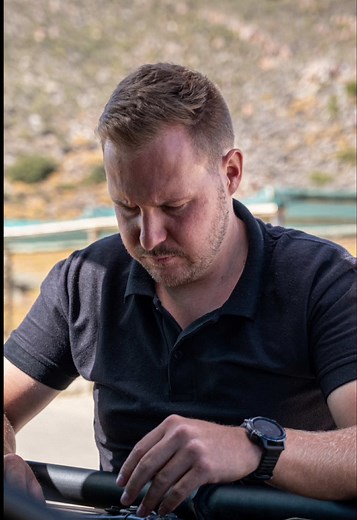 Tyre Bouncing Fail: Hilarious Attempt Gone Wrong