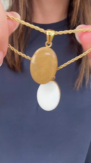 34 reactions · 4 comments | The necklace hack you didn’t know you needed! ✨ 1. Start with your clasps in the front 2. Attach your clasp to the opposite necklace Now your layered necklaces won’t get tangled, and you can adjust the length! Pro tip: This hack works best if the necklaces are similar in weight. #summernecklace #necklacehack #jewelryhacks #necklace #layerednecklaces | Rustic Cuff | Facebook
