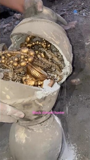 Gold Tresure Hunter Open A Jar 🫙 Full Gold Jawelary #trending #treasuresearch #viral #treasuretrove