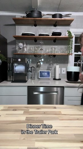 Delicious Slow Cooker Pinto Beans and Cornbread Recipe