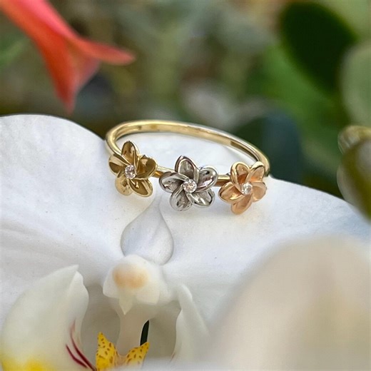 Tri-color Plumeria Ring - Etsy