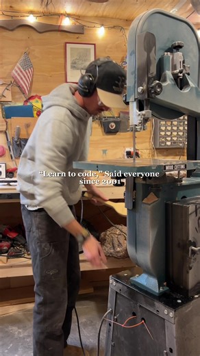 I dropped out of python… #portsmouthnh #kitterymaine #kitterypoint #spoonmaker #kitterymaine
