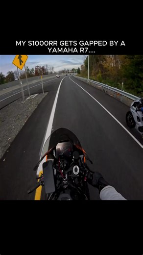 MY S1000RR GETS GAPPED BY A YAMAHA R7#vairalvideo | S1000rr