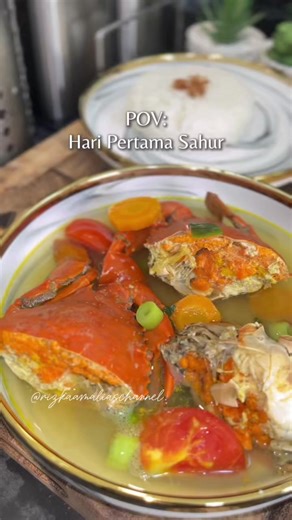 Resep Sup Kepiting | Ide Menu Sahur Bahan dan cara buatnya simpel tapi super enak bagi pecinta seafood. Resep dan cara membuat ada di video ya. 🫶🏻 #resepsupkepiting #idemenusahur #resepolahankepiting #resepkepitingrebus