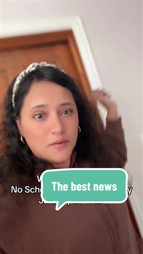 Teachers checking their email every 5 seconds to see if school closes for bad weather.#noschooltoday #maestrasdetiktok #prekteacher #teacherlife #badweatherday