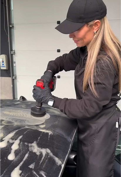 Deep Cleaning Tips for Convertible Roofs