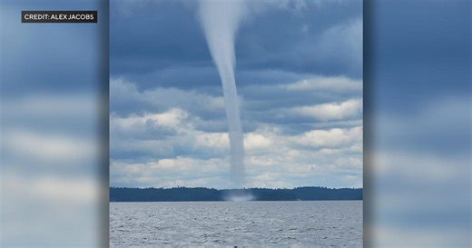 Extremely rare waterspout spotted on Lake Vermilion in Minnesota