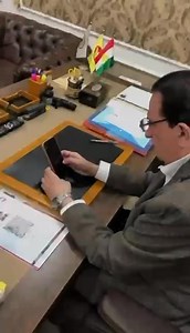 8.8K views · 442 reactions | به‌رێز خه‌سرۆ گۆران به‌رپرسی لقی 14 ده‌نگی به‌ هانده‌رونی یانه‌ی زاخۆ دا ئێوه‌ش ده‌توانن ده‌نگ به‌ یانه‌ی زاخۆ بده‌ن له‌م لینكه‌ https://www.fifa.com/the-best-fifa-football-awards/en/fifa-fan-award | Falah Salih Mohammed | Facebook