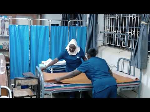 BED FOR PATIENTS WITH FRACTURES