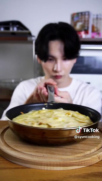 フライパンで簡単作るりんごケーキのレシピ！