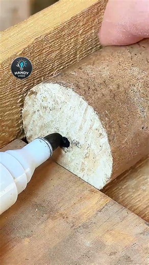 How to find the center of any circle! 📏🤯 #tips #woodworking #diy