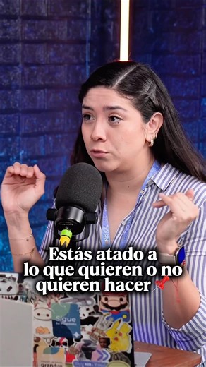 Estás atado a lo que quieren o no quieren hacer 🙄🙈 #shorts #podcast #godinez