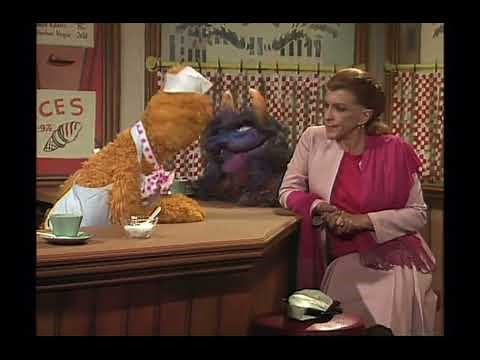 The Muppet Show - 206: Nancy Walker - Luncheon Counter (1978) (Part 1)