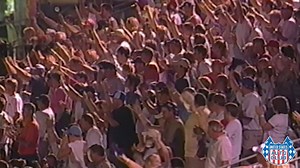 3K views · 223 reactions | Go west!  ️ The upcoming #OvalNationals at Perris Auto Speedway & #WesternWorld at Arizona Speedway - ET Motopark are two of the "majors" for USAC AMSOIL INC. National Sprint Car racing. They're also a showcase for the USAC CRA Sprint Car Series. Here, we look back on the USAC vs. CRA clashes over the years! | USAC Racing | Facebook