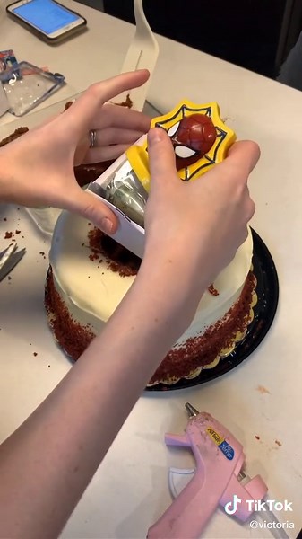 DIY Money Surprise Cake Part 2: Discover Fun Cake Decorating Ideas