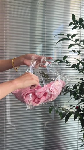 This is the best tank top because it has a built-in bra#tiktokrestock #ootds #fyp #tanktop #comfrt