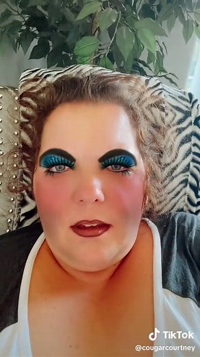 Courtney 🇨🇦 (@cougarcourtney)’s videos with Hot Mom or Cigarette Mom - Shawn Gent