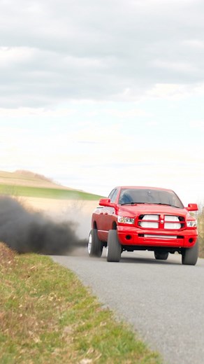 13K views · 10K reactions | FULL SEND  @fullsenddiesel @ghost._.media #FlawlessWhipz #LiftedTrucks | FlawlessWhipz | Facebook