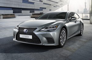 Updated 2021 Lexus LS brings new technology from £78,900