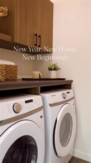 Orchards Walk on Instagram: "Step into the New Year with the Somerset Model Home at Orchards Walk! ✨ Start 2026 in a thoughtfully designed 3-bed, 3-bath single-family home featuring 1,510 sq.ft of modern comfort across two bright levels. Enjoy a private garage, and personalize your space with two functional floorplans and two distinct colour schemes. We’re proud to share that this stunning home is a finalist for the Keystone Awards for Best Single-Family Detached Home under $750,000 — a true ref