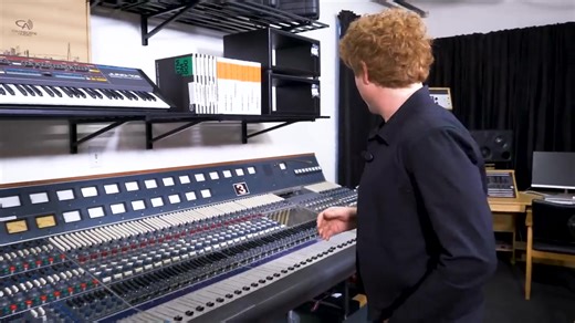 If you’ve ever wondered what makes... - Produce Like A Pro