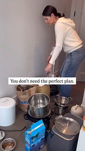 Comment START for an invite to my free learning webinar- you’ll never look at your stuff the same way again and you’re definitely not going to feel trapped and stuck anymore 🤗 Waiting is the trap... ACTION is how you create momentum. And my webinar is how you start 😊 P.S…Make sure you’re following me first so it works when I send you the link! #simplifyyourhome #declutteredlife #organizedliving #homeorganization #tidyspaces outwithclutter | Go Simplified