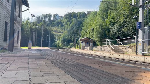 7/18/2024 - 18th July trains at Wolfsbergkogel halt, Semmering Austria. This is on the Semmeringbahn the world’s first mountain railway. | BP and Riversong Railway Photography