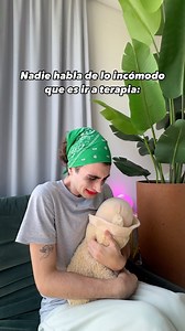 Mati Spano on Instagram: "si pasa #matispano #comedia #humor #terapia"