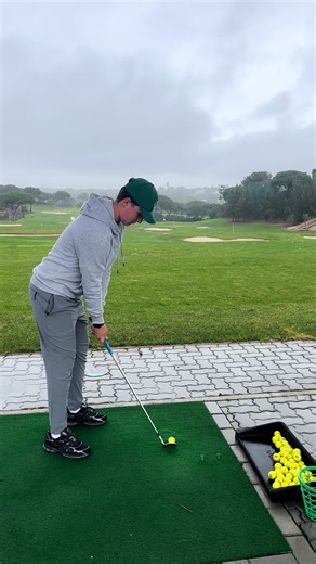 Grinding on the driving range! #golf #golife #golftips #golfswing #viral