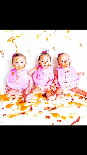 Moni / mamá cuates y triatas on Instagram: "Algunas de las cosas que me preguntan por tener trillizas? Que más les gustaría saber? #cutebabies #instagrambabies #miblog #mimaternidad #marternidad #mamaprimeriza #triplets #momoftriplets #momoftwins #momof5 #mamade5 #momofmultiples #mamademultiples #twins #mamamultiple #mamade5 #5under3 #trillizas #triatas #mellizos #cuates #familiagrande #bigfamily #mommyblogger #mamablogger #maternidadrealista #maternidadreal #blogdematernidad"