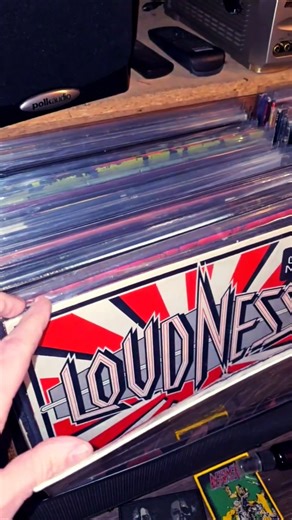 Hair Metal Flip Video 5 #vinyl #collection #hairmetal #hardrock Motley Crue @HairMetalGuru419