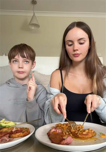 Big Breakfast recipe ideas: Bubble & Squeak, curried baked beans, green beans