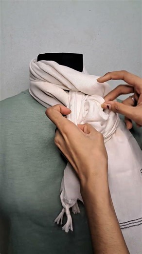Wool scarf wear tips | How to look stylish wearing this Scarf #woolscarf #scarfing #wore