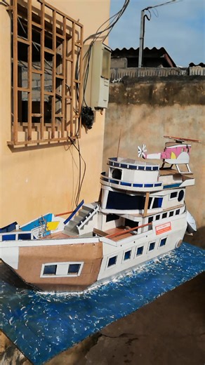Création d'une maquette de bateau en carton