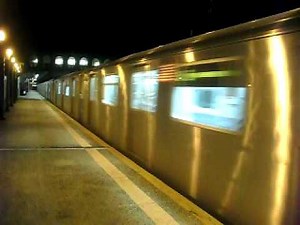 Flying R142 OUT OF SERVICE GOING TO UNIONPORT YARD.