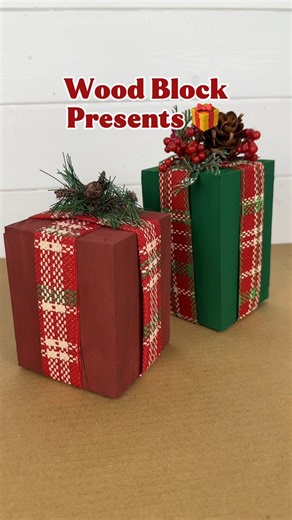 Easy Christmas present craft idea with wood blocks! 🎨🎁 #Christmas #easycrafts #diyideas #christmasdecor | Emily Seilhamer Art