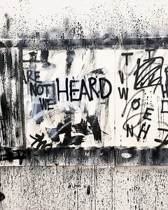 “In the vibration of me reading it, there's something new being made.” Poets and writers Susan Howe and Alexis Pauline Gumbs read each other’s work and discuss reading and being read as an act of intimacy in the fourth episode of #WhoIsQueen? Dialogues, a podcast of monthly conversations organized by #AdamPendleton and featuring pairs of notable writers, theorists, philosophers, and musicians. Listen to the episode as part of the exhibition “Adam Pendleton: Who Is Queen?”: mo.ma/3CMFNV0 Excerpts