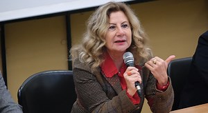 Maria Triassi nella task force di valutazione degli Irccs: «Onorata della conferma dal ministro, dovrò rinunciare all’Ordine dei Medici»