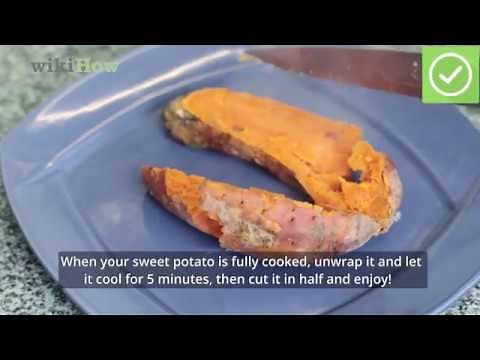 How to Cook a Sweet Potato in the Microwave